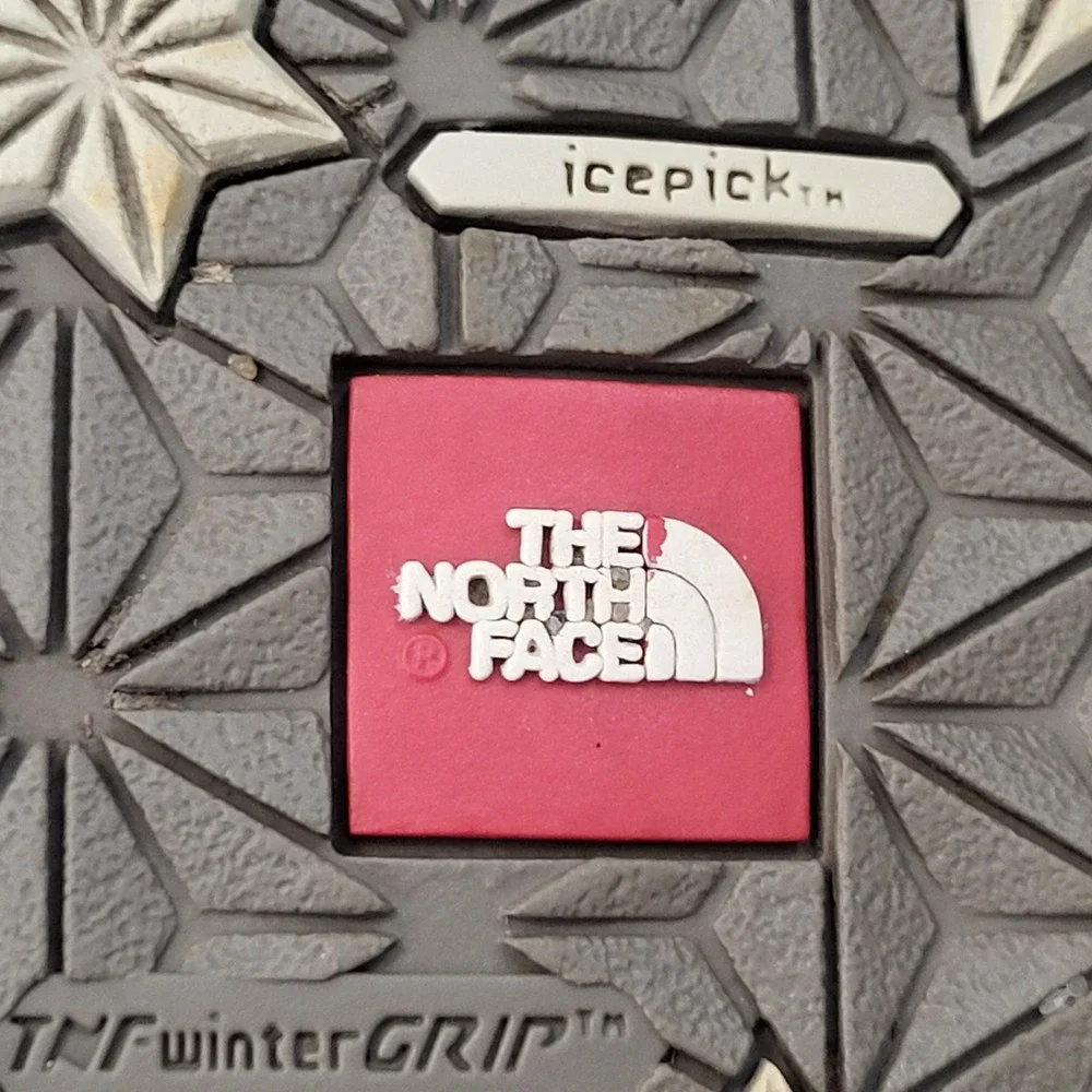 The North Face Beige Faux Fur Winter Boots Goose Down Fill Quilted Womens 7.5